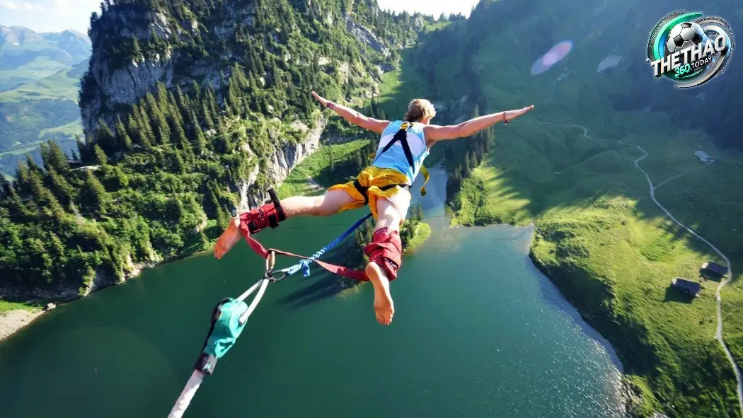 Thể Thao Mạo Hiểm Trên Không